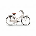Seitenansicht eines beigen City-Fahrrads im Retro-Design mit braunem Sattel und Gepäckträgern vorne und hinten.