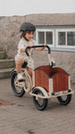 Chanty Cargo Kid - Sandfarben Das ultimative Kinder-Lastenrad für Spaß und Transport inklusive Helm, Flaschenhalter, 2-farbigen Griffen und Klingel